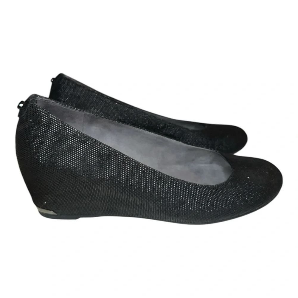Stuart Weitzman women’s Black Metallic Printed Wedge Shoes size 8